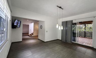 Casa en Club de Golf.