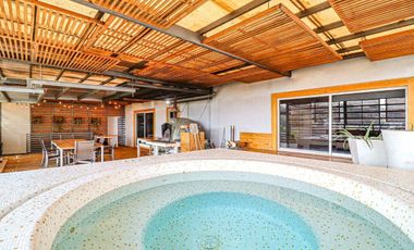 Casa en Club de Golf.