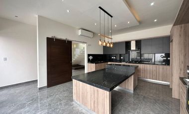 Casa en  Venta en Castaños del Vergel, Monterrey NL