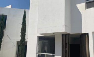 Casa en venta - Otilio Montaño