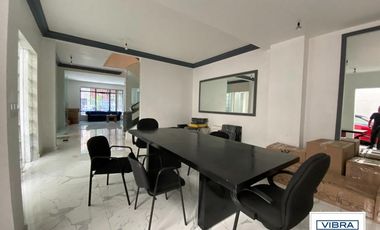 Edificio habitacional en el corazón de la Condesa .