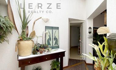 Casa en Bosques de las Lomas con Oficina Independiente P