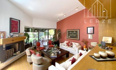 Casa en Bosques de las Lomas con Oficina Independiente P