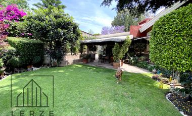 Casa en Bosques de las Lomas con Oficina Independiente P