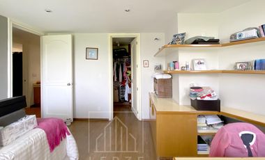 Casa en Bosques de las Lomas con Oficina Independiente P