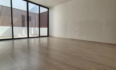 Casa de 4 recámaras en venta dentro de privada Nortemérida