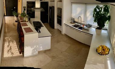 Casa con recamara en planta baja en el Fraccionamiento Paraíso Country Club