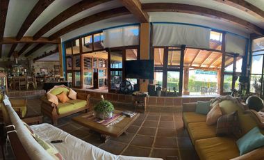 CASA ESTILO MEXICANO EN TEQUES