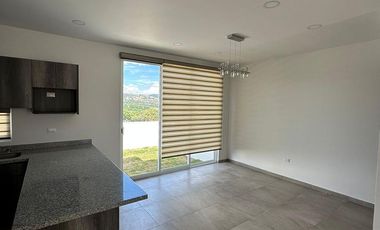 CASA EN VENTA EN FRACCIONAMIENTO FARASI, HARAS DEL BOSQUE