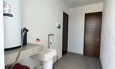 CASA EN VENTA EN FRACCIONAMIENTO FARASI, HARAS DEL BOSQUE