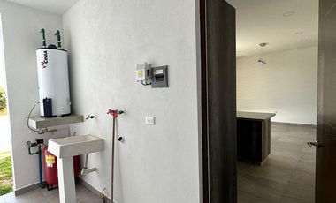 CASA EN VENTA EN FRACCIONAMIENTO FARASI, HARAS DEL BOSQUE