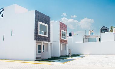 Casa en VENTA Reforma Nuevo León Cuautlancingo Puebla.