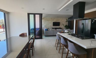 Casa en  Venta en Altozano, Fraccionamiento privado