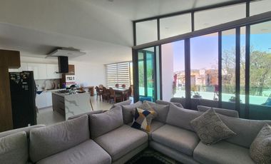 Casa en  Venta en Altozano, Fraccionamiento privado