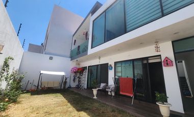 Casa en  Venta en Altozano, Fraccionamiento privado