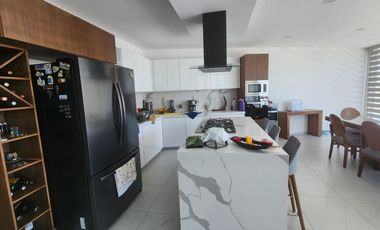 Casa en  Venta en Altozano, Fraccionamiento privado