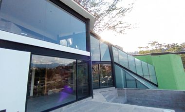 Casa en Club de Golf.