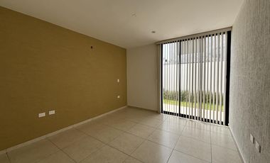 LOMAS DEL DORADO, Casa en VENTA con recámara en PLANTA BAJA, área de TV y estudio, (IV)