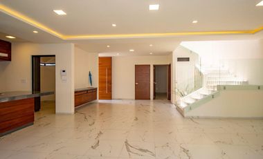 CASA JARDINES DE DELICIAS