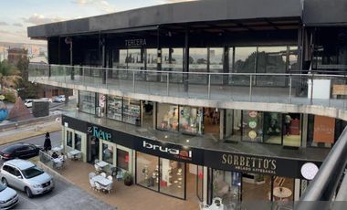 LOCAL EN VENTA  Plaza Montes Aconcagua