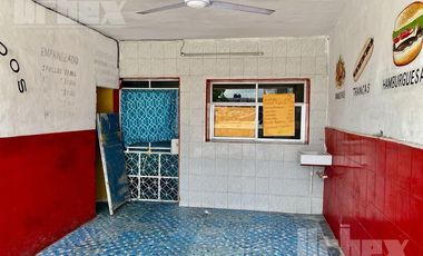 SE VENDE LOCAL COMERCIAL DE 2 PISOS FRENTE A SUPER AKI DE LA RIA, CAMPECHE