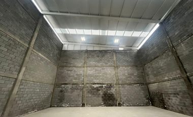 Bodega Industrial en Independencia