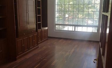 Casa en Remodelada Parques de la Herradura