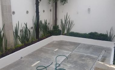 Casa en Remodelada Parques de la Herradura