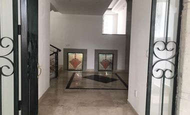 Casa en Remodelada Parques de la Herradura