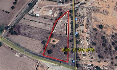 Terreno en Carretera  México - Pachuca  y  Av. Bicentenario Sup. 11,330 m2