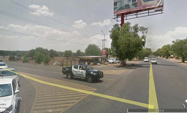 Terreno en Carretera  México - Pachuca  y  Av. Bicentenario Sup. 11,330 m2
