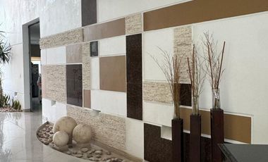 Amplia casa de 6 recámaras con alberca en venta en Benito Juarez Nte, Mérida