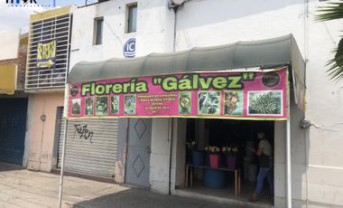CASA EN VENTA CON 3 LOCALES COMERCIALES, AV. JOSÉ DE GÁLVEZ