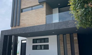 Casa en VENTA Parque Guanajuato Lomas de Angelópolis Cholula Puebla.