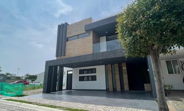 Casa en VENTA Parque Guanajuato Lomas de Angelópolis Cholula Puebla.