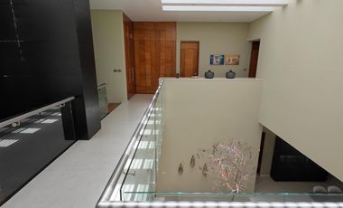 El Dorado Residencial y Marina, Residencia con canal de navegación.