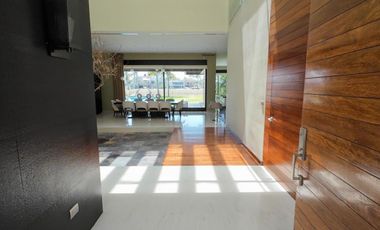 El Dorado Residencial y Marina, Residencia con canal de navegación.