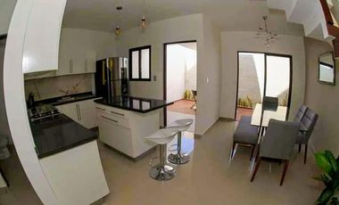 Fracc. JARDINES del SUR, CASA en VENTA de 3 recamaras, con jardín