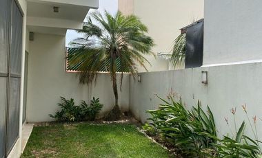 CASA EN RENTA EN FRACC. LAS PALMAS, MEDELLIN DE BRAVO, VERACRUZ