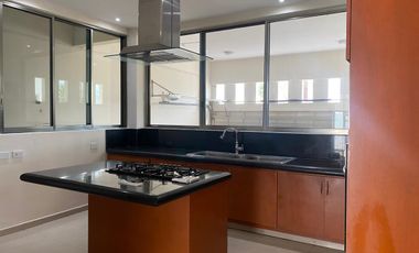 CASA EN RENTA EN FRACC. LAS PALMAS, MEDELLIN DE BRAVO, VERACRUZ