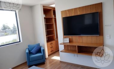 Venta de casa nueva en Metepec, 4 habitaciones, estacionamiento techado y amenidades