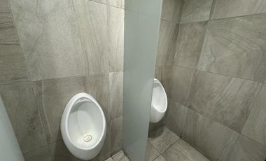 VENTA | Local comercial y de servicios para oficinas de 560 m2, uso actual: GYM