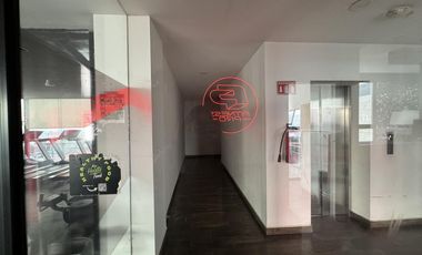 VENTA | Local comercial y de servicios para oficinas de 560 m2, uso actual: GYM
