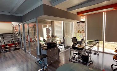 RENTA | Edificio de 336 m2 en 3 niveles, Arboledas del Parque, Qro.