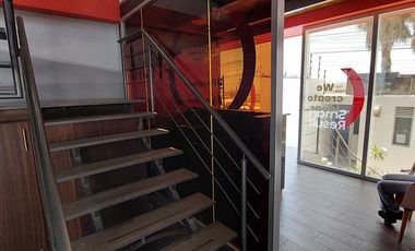 RENTA | Edificio de 336 m2 en 3 niveles, Arboledas del Parque, Qro.