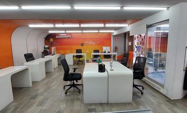 RENTA | Edificio de 336 m2 en 3 niveles, Arboledas del Parque, Qro.