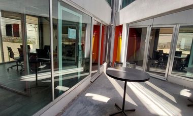 RENTA | Edificio de 336 m2 en 3 niveles, Arboledas del Parque, Qro.