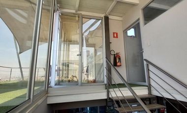 RENTA | Edificio de 336 m2 en 3 niveles, Arboledas del Parque, Qro.