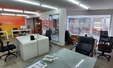 RENTA | Edificio de 336 m2 en 3 niveles, Arboledas del Parque, Qro.