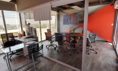 RENTA | Edificio de 336 m2 en 3 niveles, Arboledas del Parque, Qro.